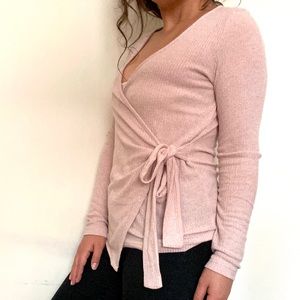 BOBEAU TIE FRONT SWEATER